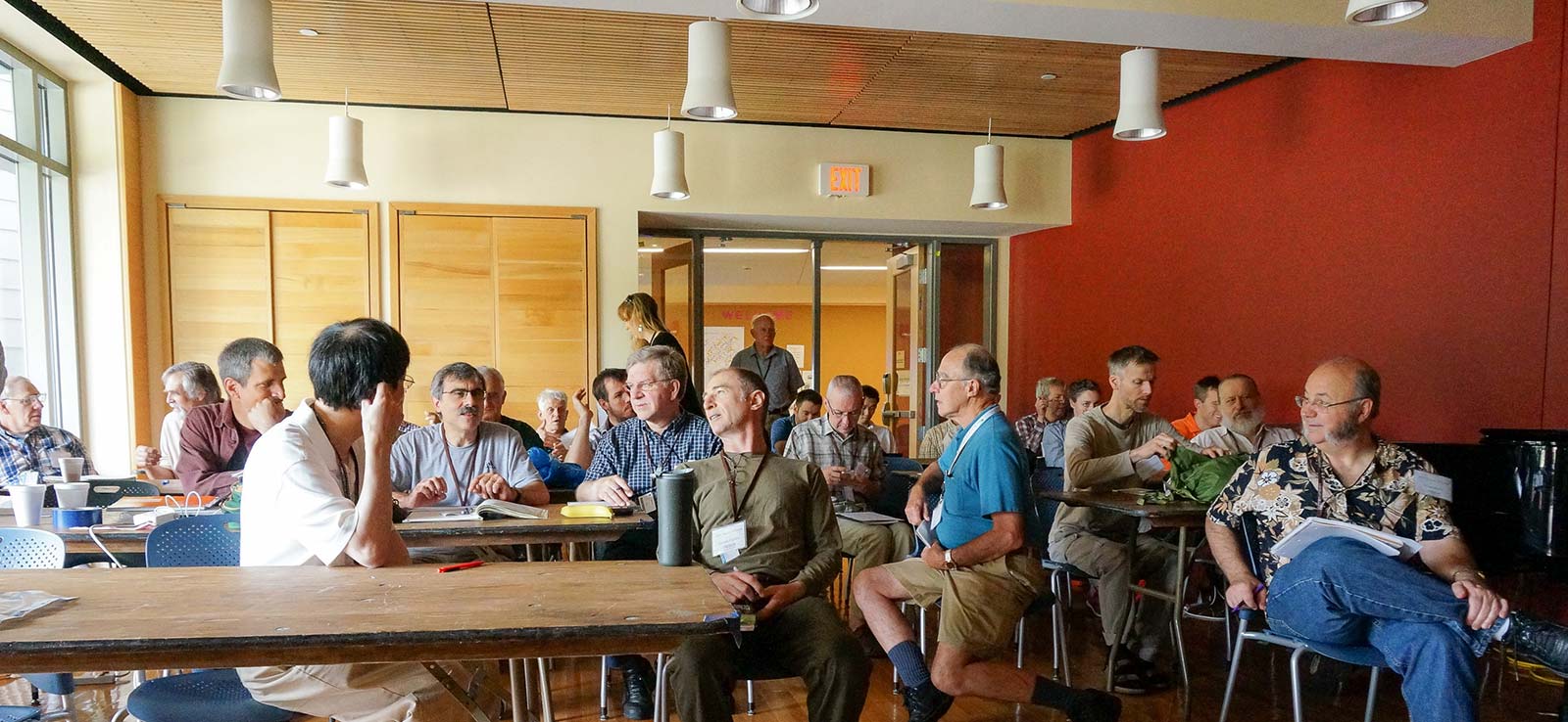 Violin researchers meeting at the Oberlin Acoustics Workshop